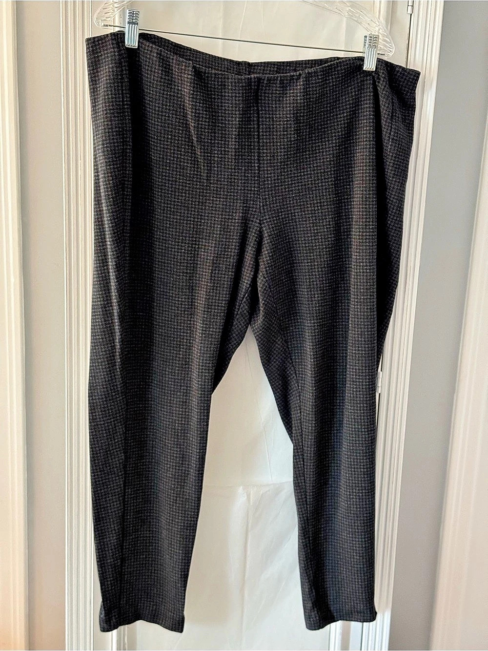 J Jill Black and Gray Checkered Ponte Leggings Size 3X